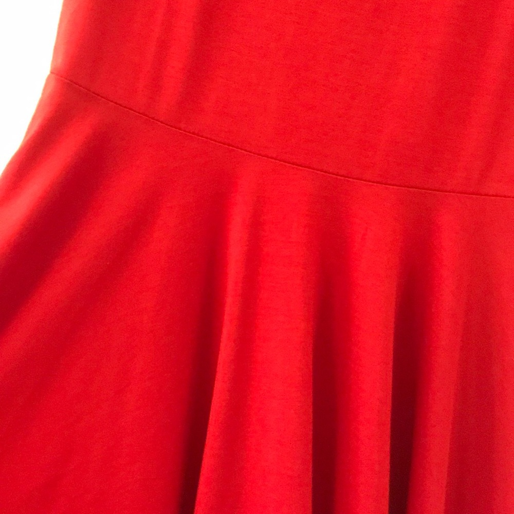 True Red Dress - Picture 2 of 6